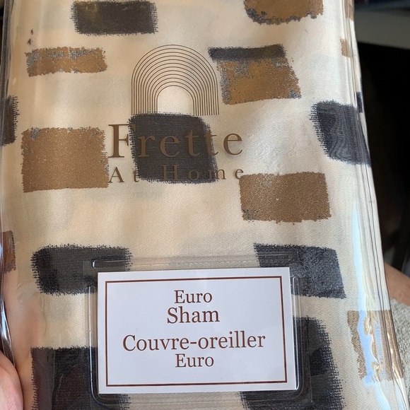 Frette at Home Geometric Print
Mosaic Euro Sham - Picture 4 of 4